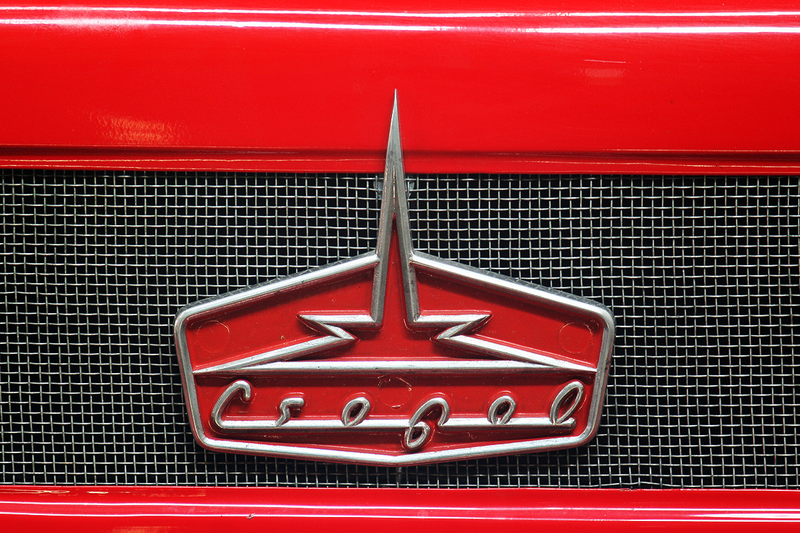 Illustration for article titled 17 Gorgeous Hood Ornaments That Defined These Classic Cars